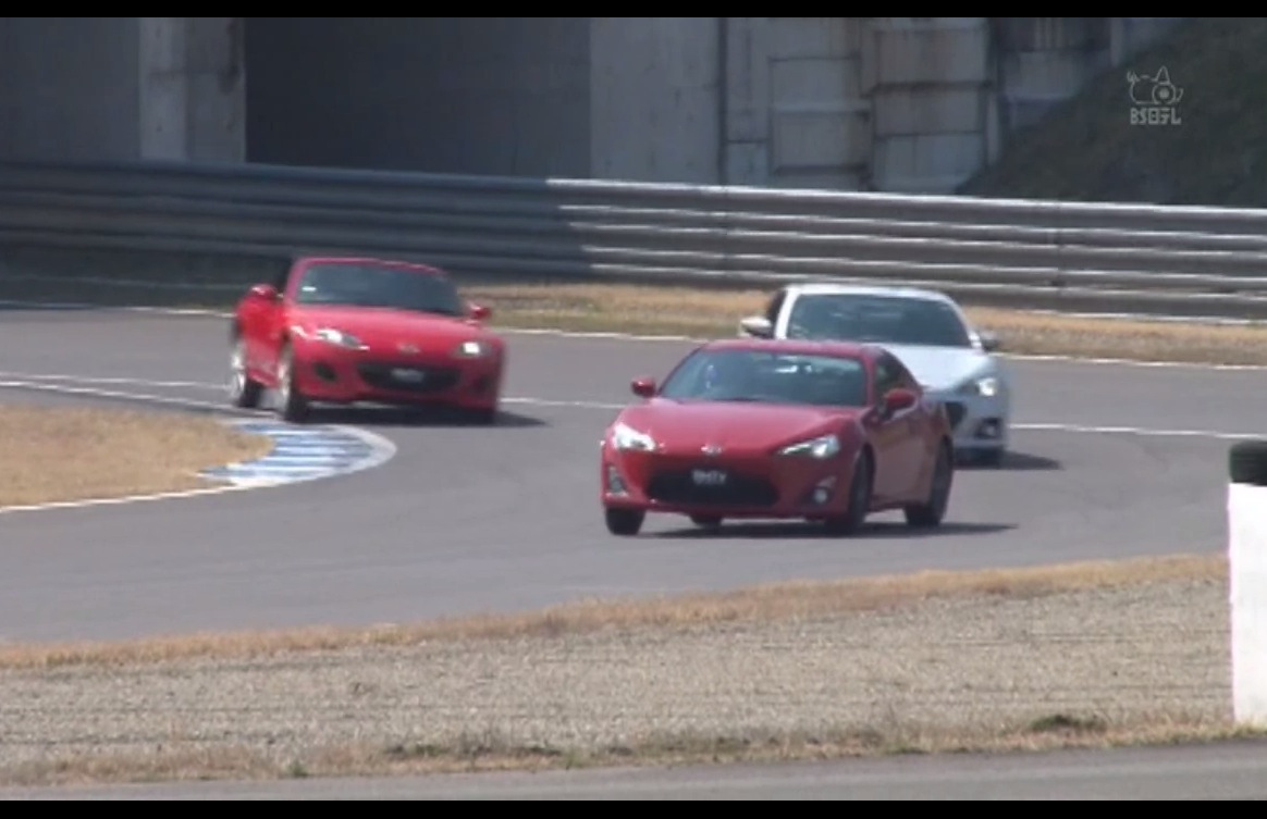 subaru brz vs toyota gt 86 video #4