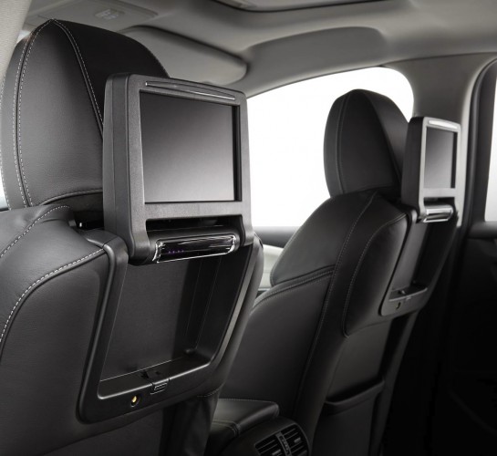 2014 Holden Caprice V rear seat entertainment
