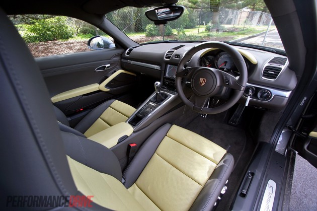 2013 Porsche Cayman S-interior
