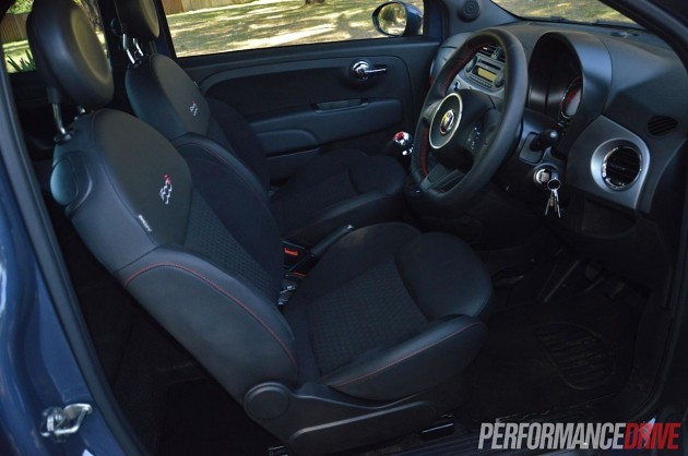 2013 Fiat 500 Sport interior