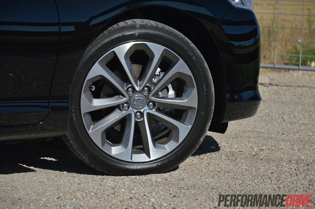 2013 Honda Accord V6L 18in wheels