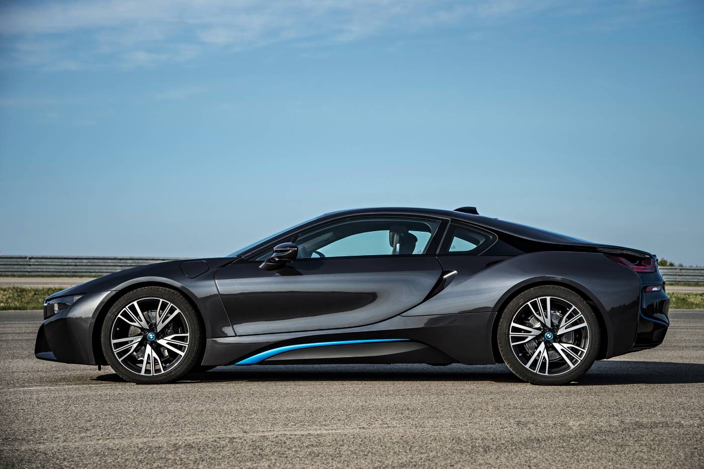 Based on the new BMW i8 superefficient sports coupe, a BMW M8 is set 