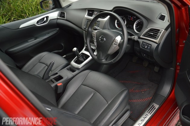 2014 Nissan Pulsar SSS interior