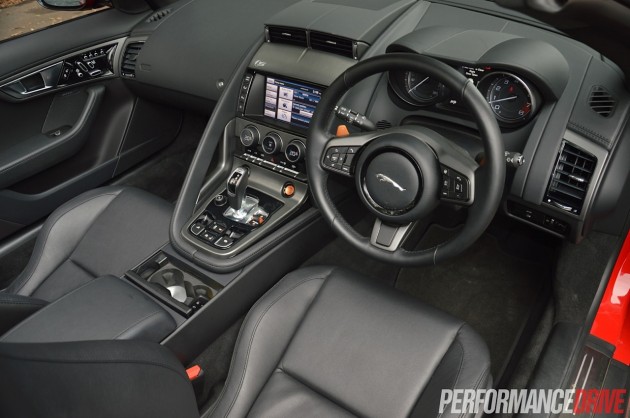 2014 Jaguar F-Type V8 S-interior