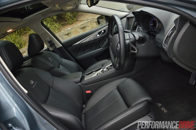 2014 Infiniti Q50 S Premium-front seats