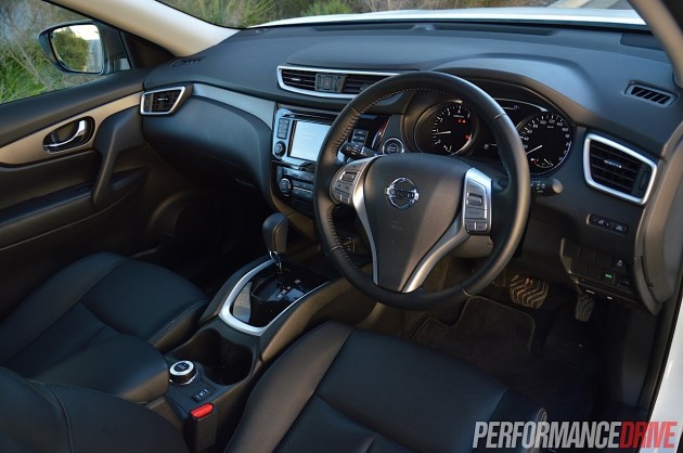 2014 Nissan X-Trail ST-L-interior