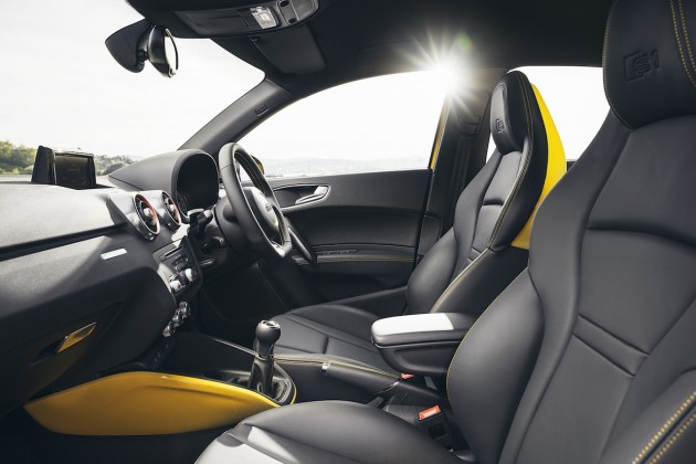 2015 Audi S1 Sportback quattro front seats