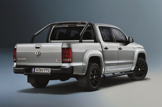 2015 Volkswagen Amarok Dark Label rear
