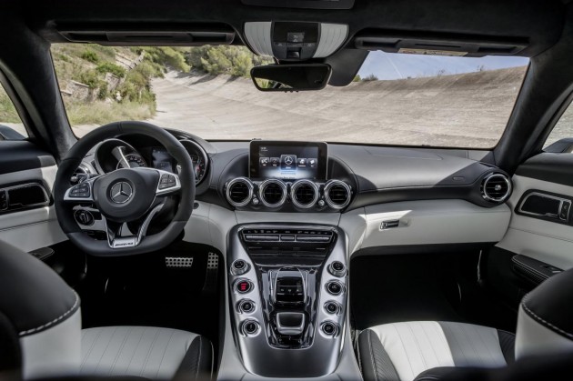 Mercedes-AMG GT-dash