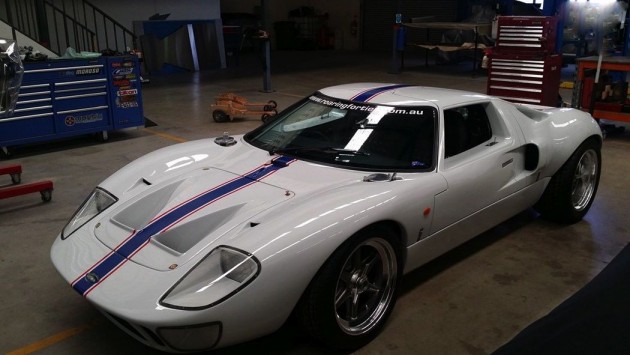 2014 Ford GT40 replica side