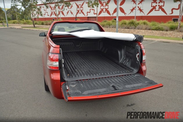 2015 Holden VF Commodore ute SSV Redline-tray