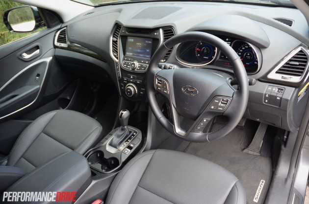 2015 Hyundai Santa Fe Elite dash