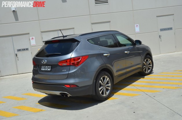 2015 Hyundai Santa Fe Elite rear side