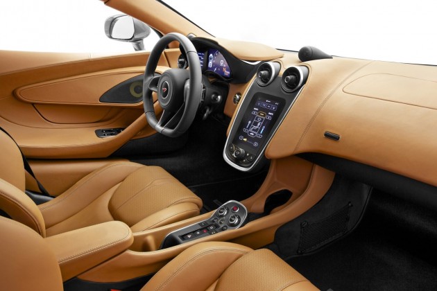 McLaren 570S-interior