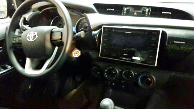 2016 Toyota HiLux-interior