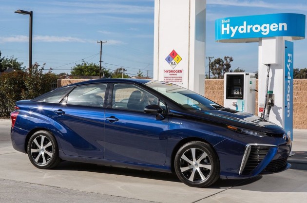Toyota Mirai hydrogen refill