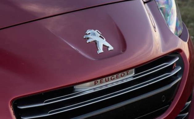 Peugeot RCZ badge