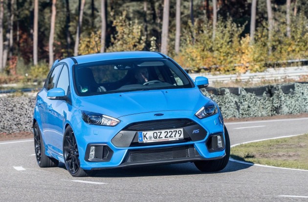 2016 Ford Focus RS-blue