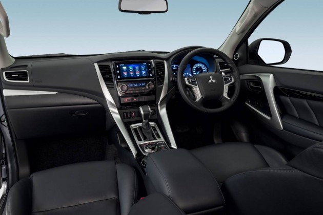 2016 Mitsubishi Pajero Sport Exceed-interior