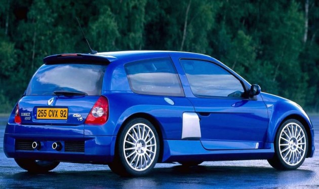 Top 10 small cars 2003 Renault Clio V6