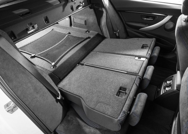 2016 BMW 330e-rear seats