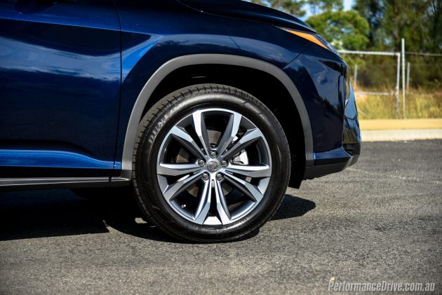 2016 Lexus RX 200t-20in wheels