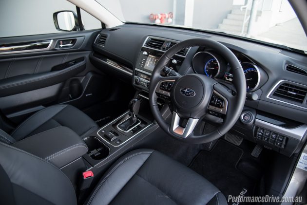 2016 Subaru Outback 3.6R-interior