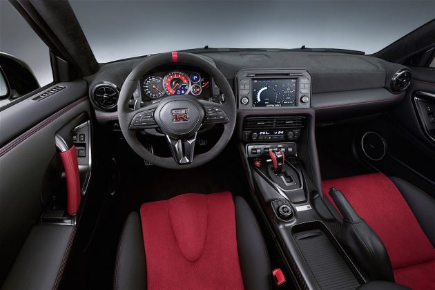 2017 Nissan GT-R Nismo-interior