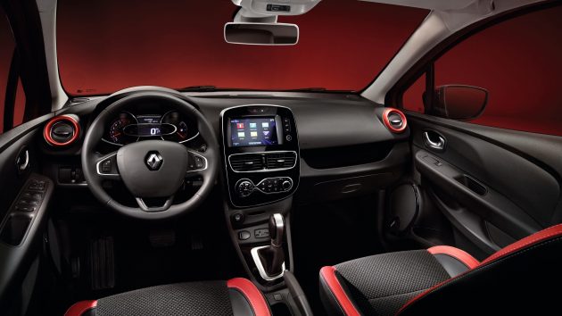 2017 Renault Clio-interior