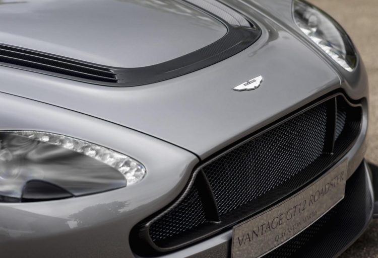 Aston Martin GT12-badge