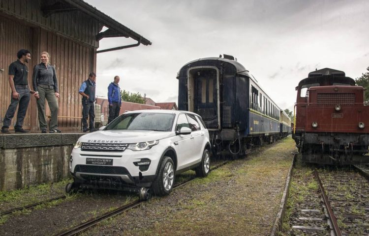 Land Rover Discovery Sport pulling train-1