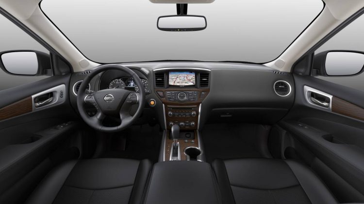 2017 Nissan Pathfinder-interior