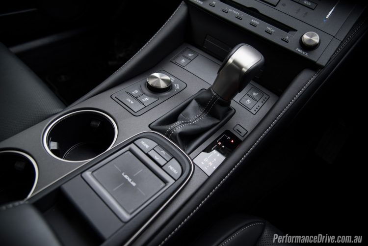 2016 Lexus RC 200t-touch pad