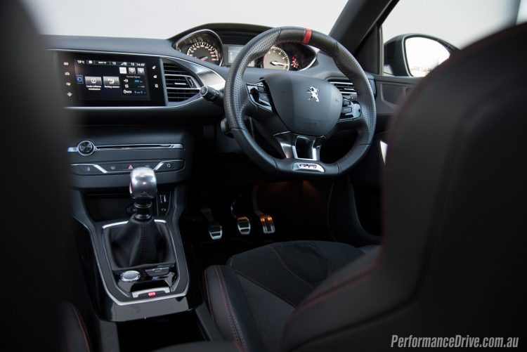 2016 Peugeot 308 GTi 270-cabin