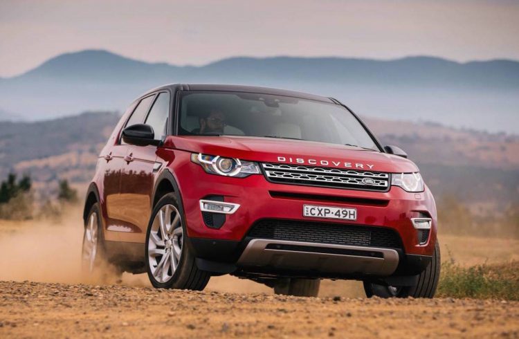 2017 Land Rover Discovery Sport-front