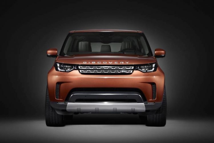 2017 Land Rover Discovery-front