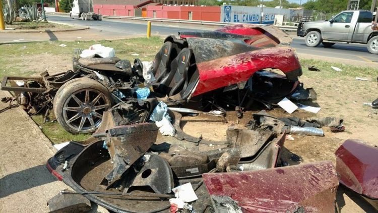 Koenigsegg CCX crash-Mexico-2