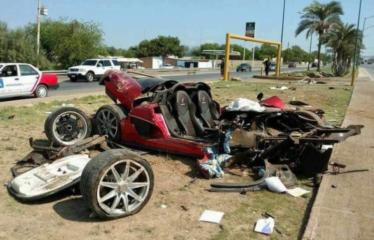 Koenigsegg CCX crash-Mexico