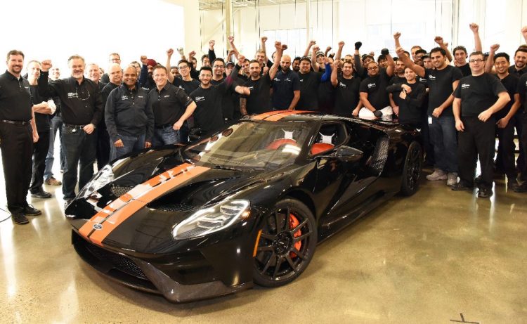 2017-ford-gt-production-first-model