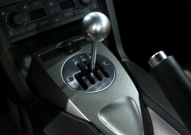 Lamborghini ending manual transmission option – PerformanceDrive