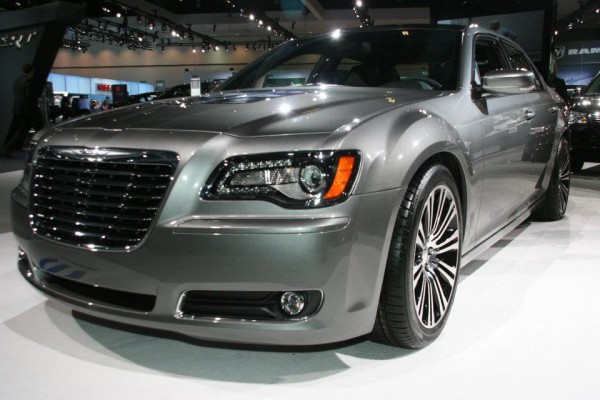 Chrysler 300 426S concept with 426 HEMI at LA Show – PerformanceDrive