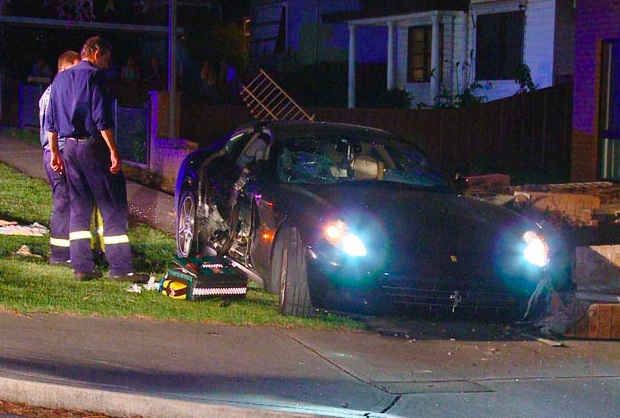 Ferrari 612 Scaglietti Crash In Sydney 2 Injured Performancedrive