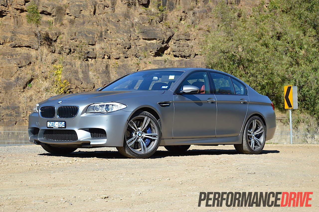 2012 BMW M5 review (video)