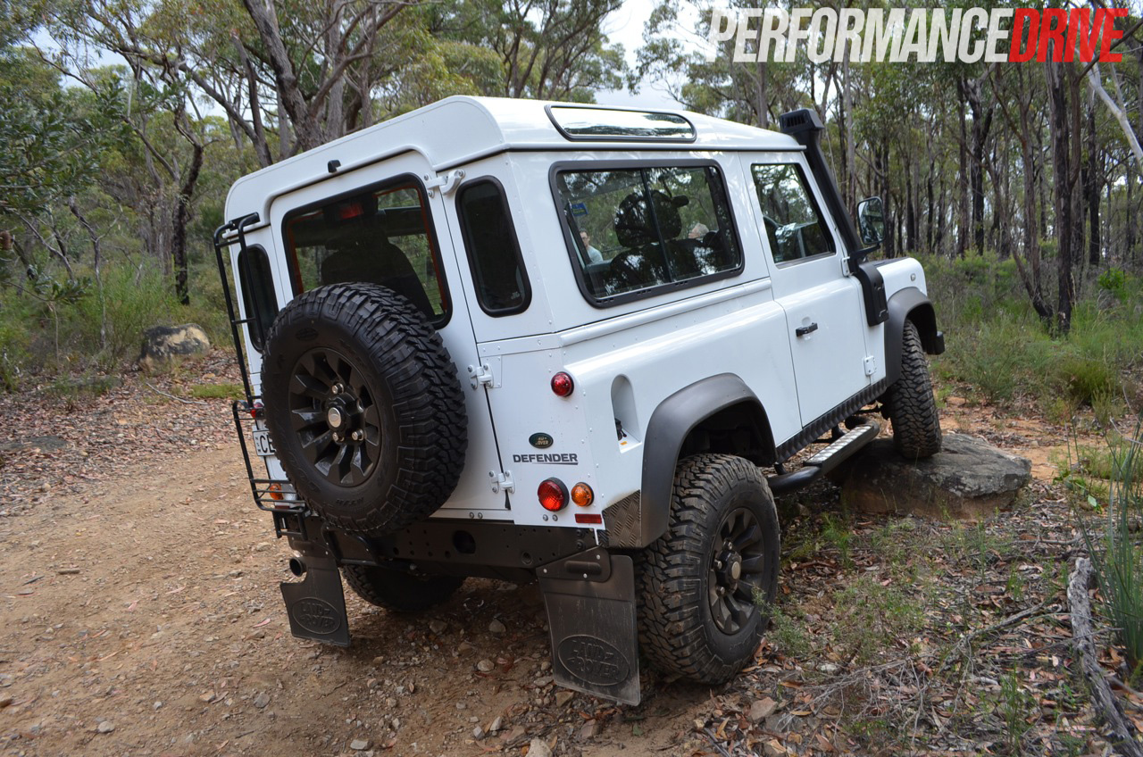Land Rover Defender 90 review - PerformanceDrive