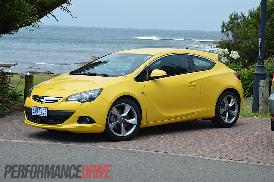 2012 Opel Astra GTC Sport review (video)