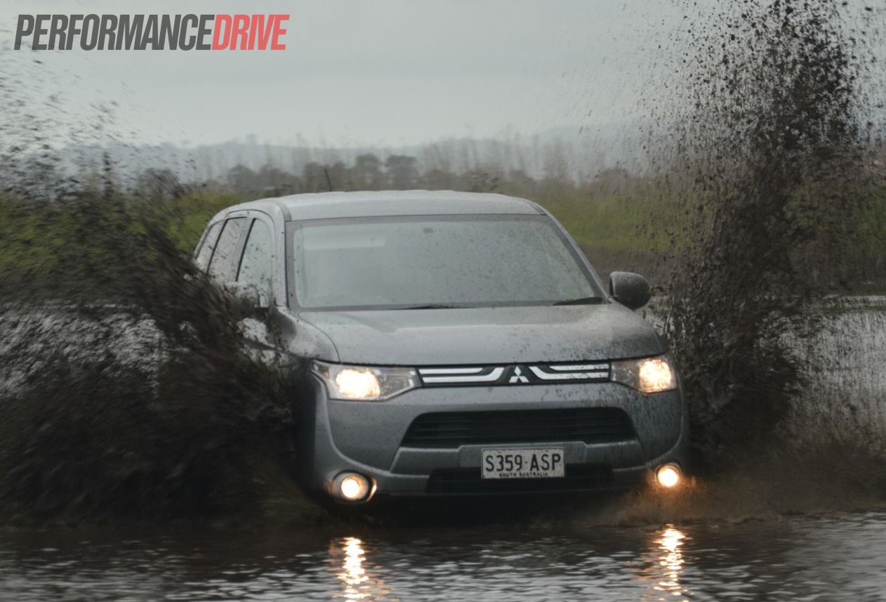 2013 Mitsubishi Outlander review – LS 2.4 petrol and Aspire Di-D