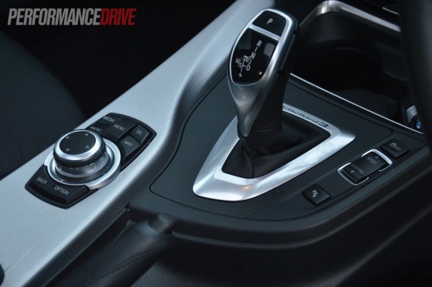2013 BMW ActiveHybrid 3 gear selector and iDrive