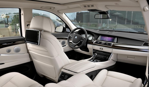 2014 BMW 5 Series GT-interior