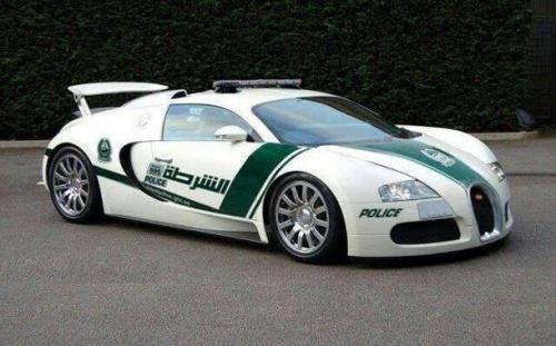 Bugatti Veyron police car-Dubai