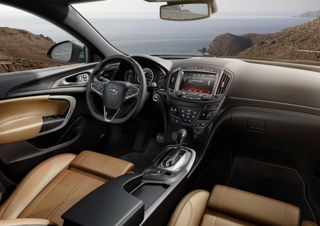 2014 Opel Insignia interior